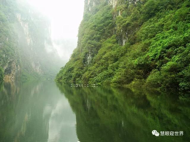 花江大峡谷，国内最长峡谷，号称“地球裂缝”，旅游界的一股清流