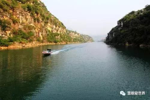 花江大峡谷，国内最长峡谷，号称“地球裂缝”，旅游界的一股清流
