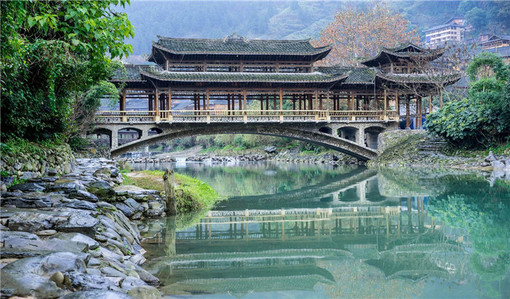 贵州的贵阳市旅游景点(红枫湖风景名胜区)